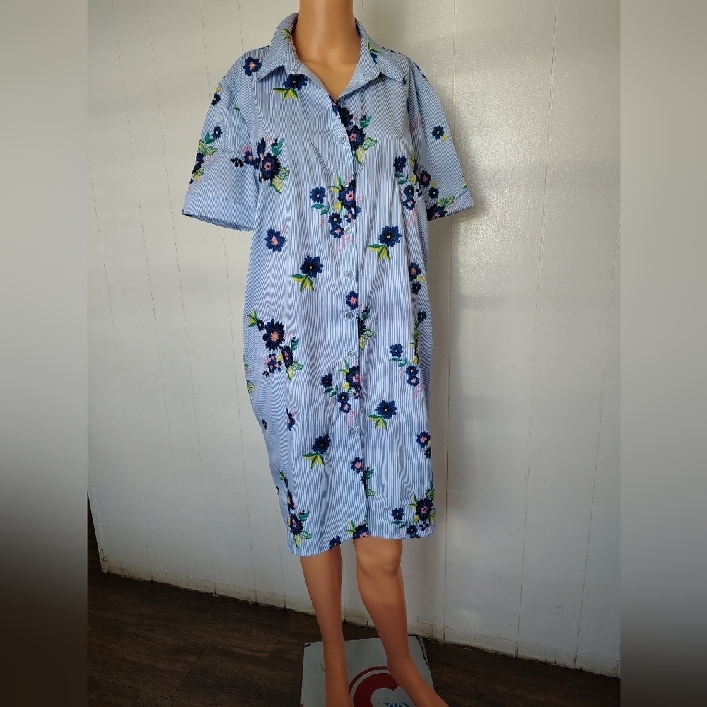 Beige By Eci Floral Blue Dress Size 14